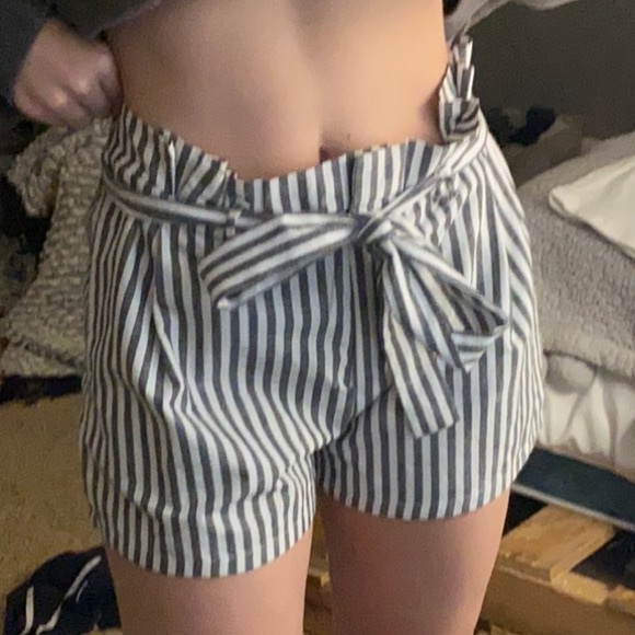 SOLD 2SABLE striped shorts - Picture 2 of 4